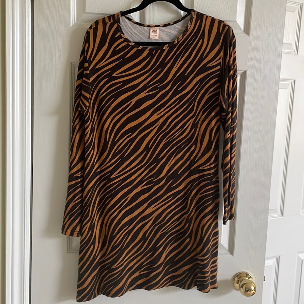 Smash and Tess long sleeve comfy dress Sz S perfect condition